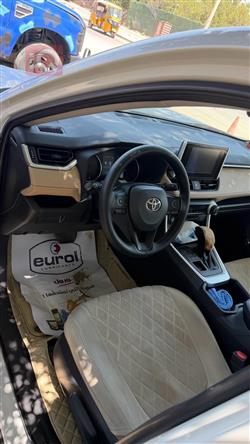 تويوتا راف 4
